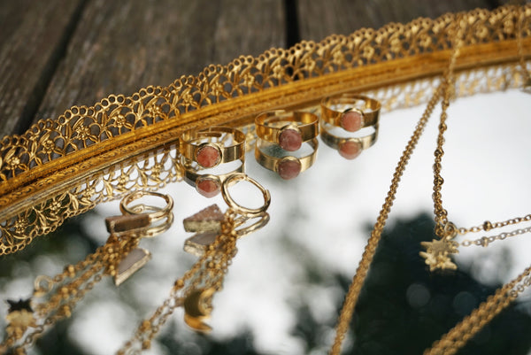 3 thin gold band rings, round peach stones, product image