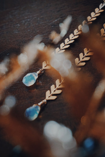 gold, chevron chain, earrings, product image